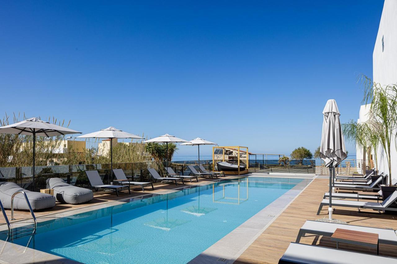 Eleven Boutique Suites Stavromenos Exterior photo
