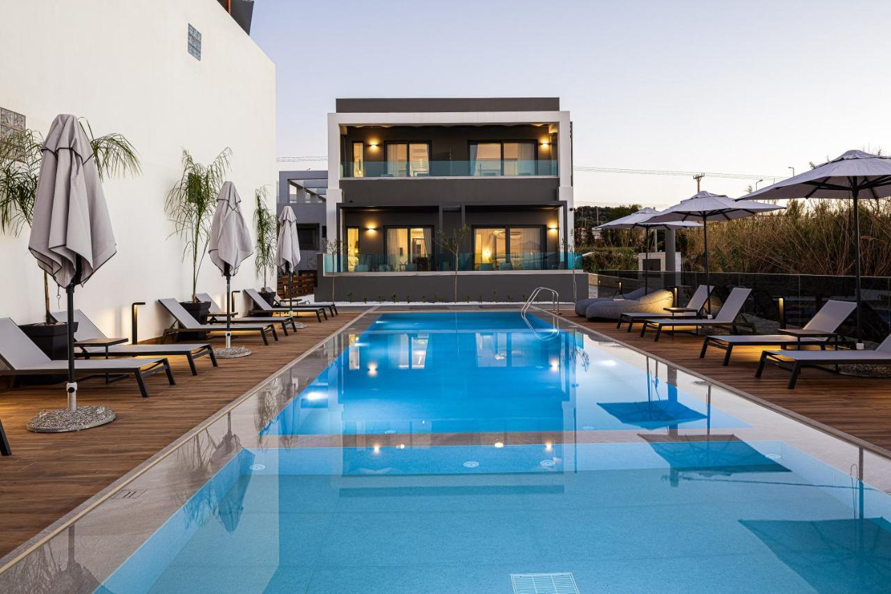 Eleven Boutique Suites Stavromenos Exterior photo